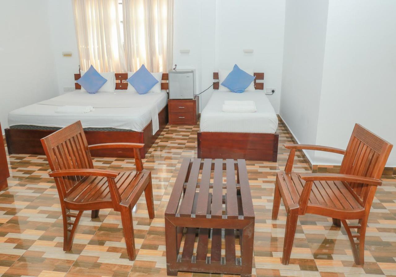 Coconut Primitive Hotel Negombo Ngoại thất bức ảnh