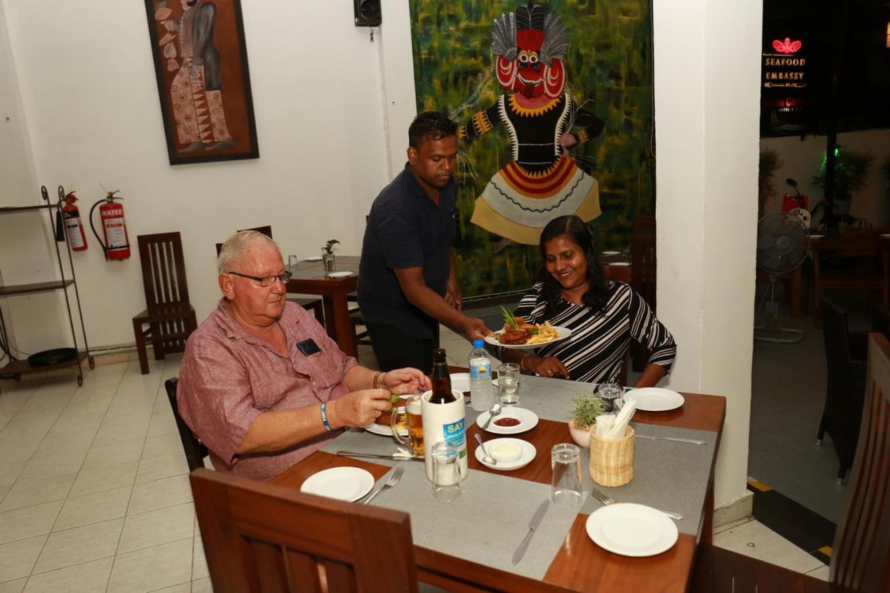 Coconut Primitive Hotel Negombo Ngoại thất bức ảnh
