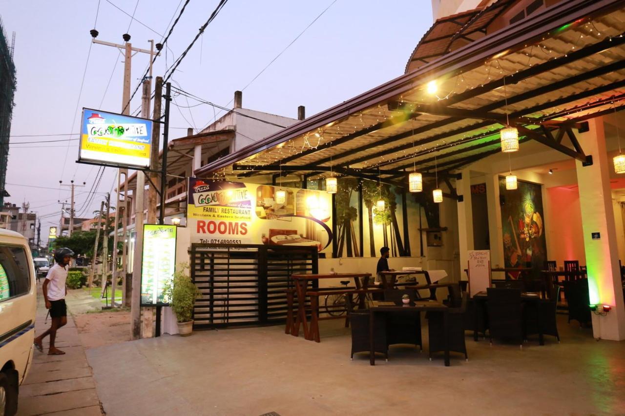 Coconut Primitive Hotel Negombo Ngoại thất bức ảnh