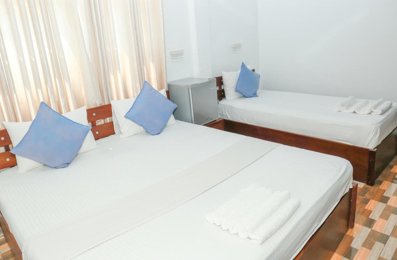 Coconut Primitive Hotel Negombo Ngoại thất bức ảnh