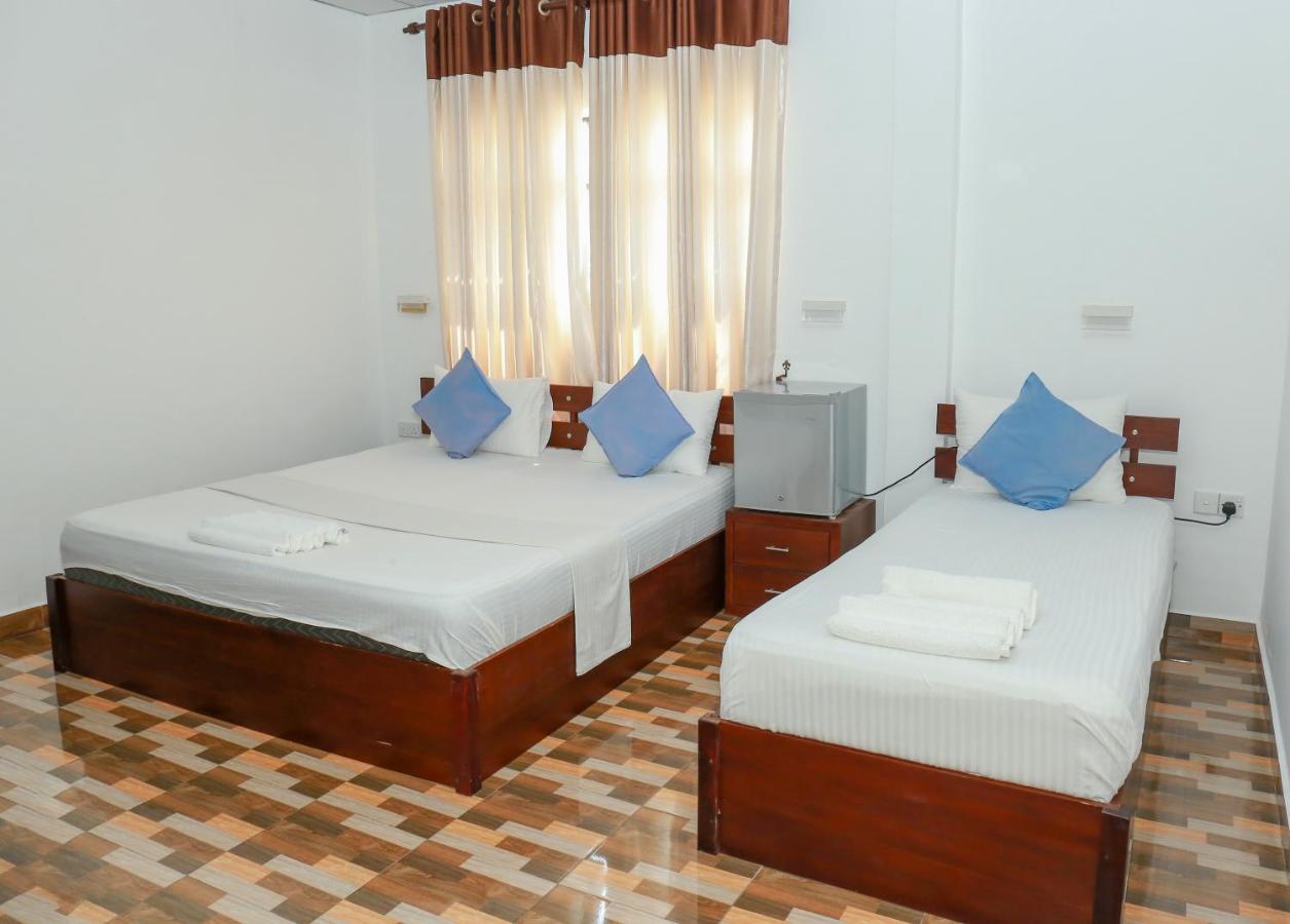 Coconut Primitive Hotel Negombo Ngoại thất bức ảnh