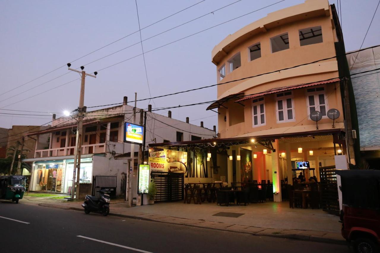 Coconut Primitive Hotel Negombo Ngoại thất bức ảnh