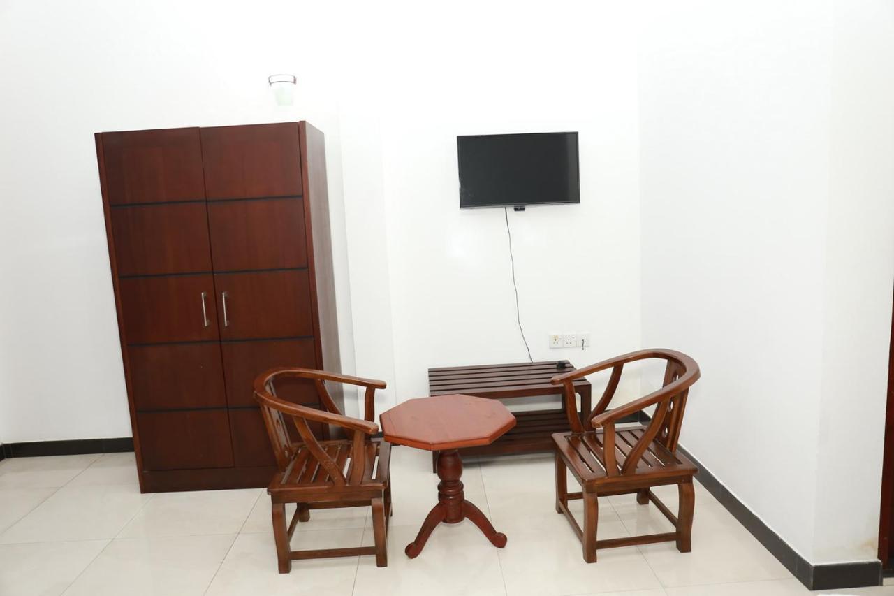 Coconut Primitive Hotel Negombo Ngoại thất bức ảnh